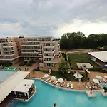 Menada Grand Kamelia