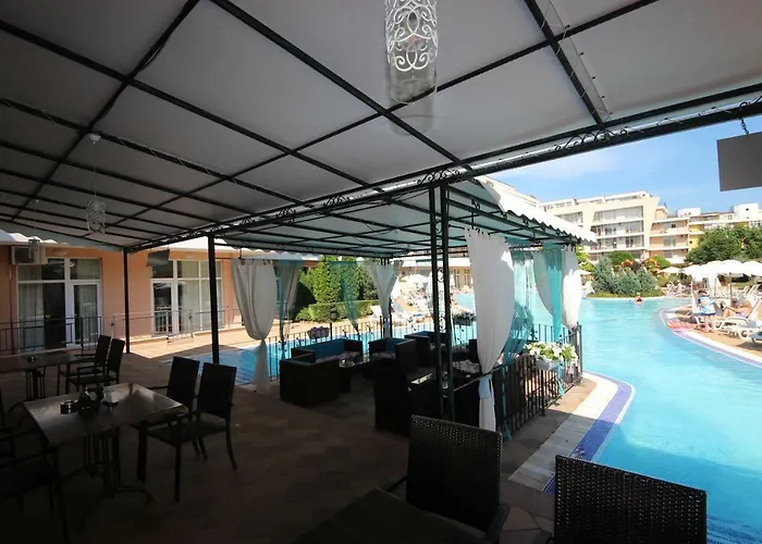 Menada Grand Kamelia * Slăntjev Brjag