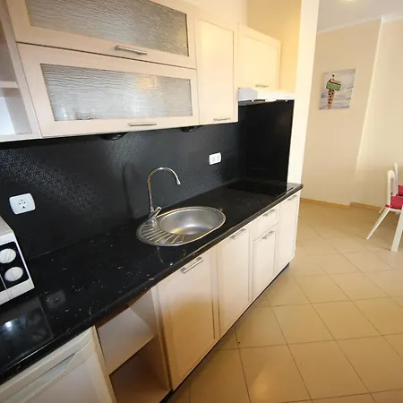 Apartment Menada Grand Kamelia