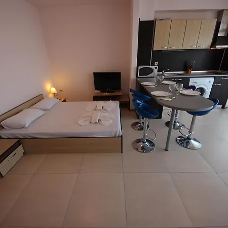 Menada Grand Kamelia Apartment