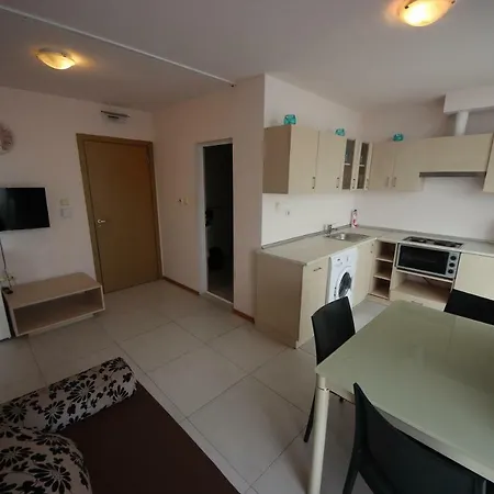 Apartment Menada Grand Kamelia *