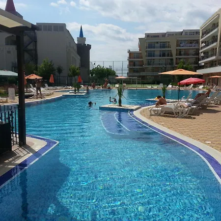 Menada Grand Kamelia Apartment *